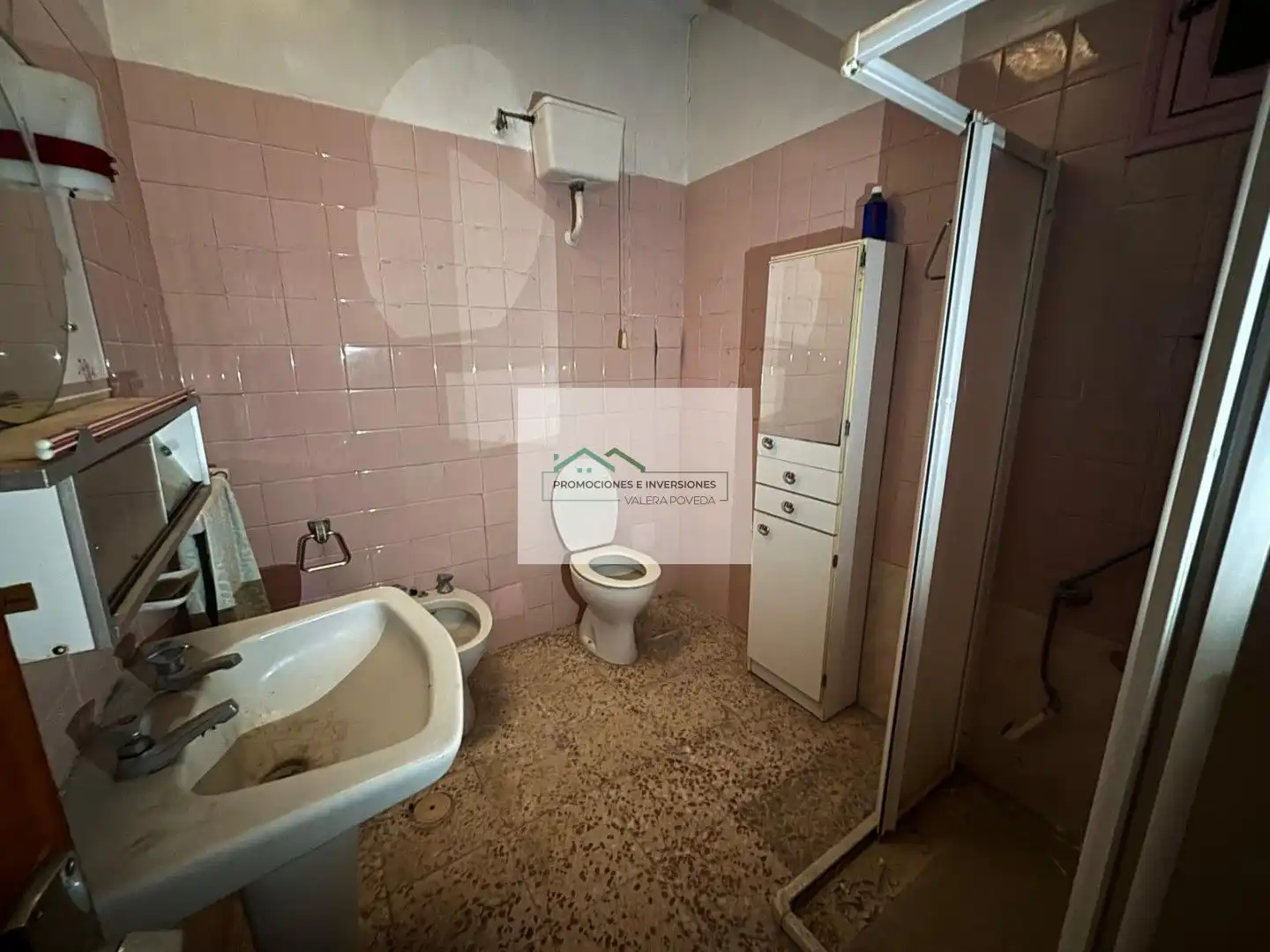 Bathroom of Houses for sale in El Peral  