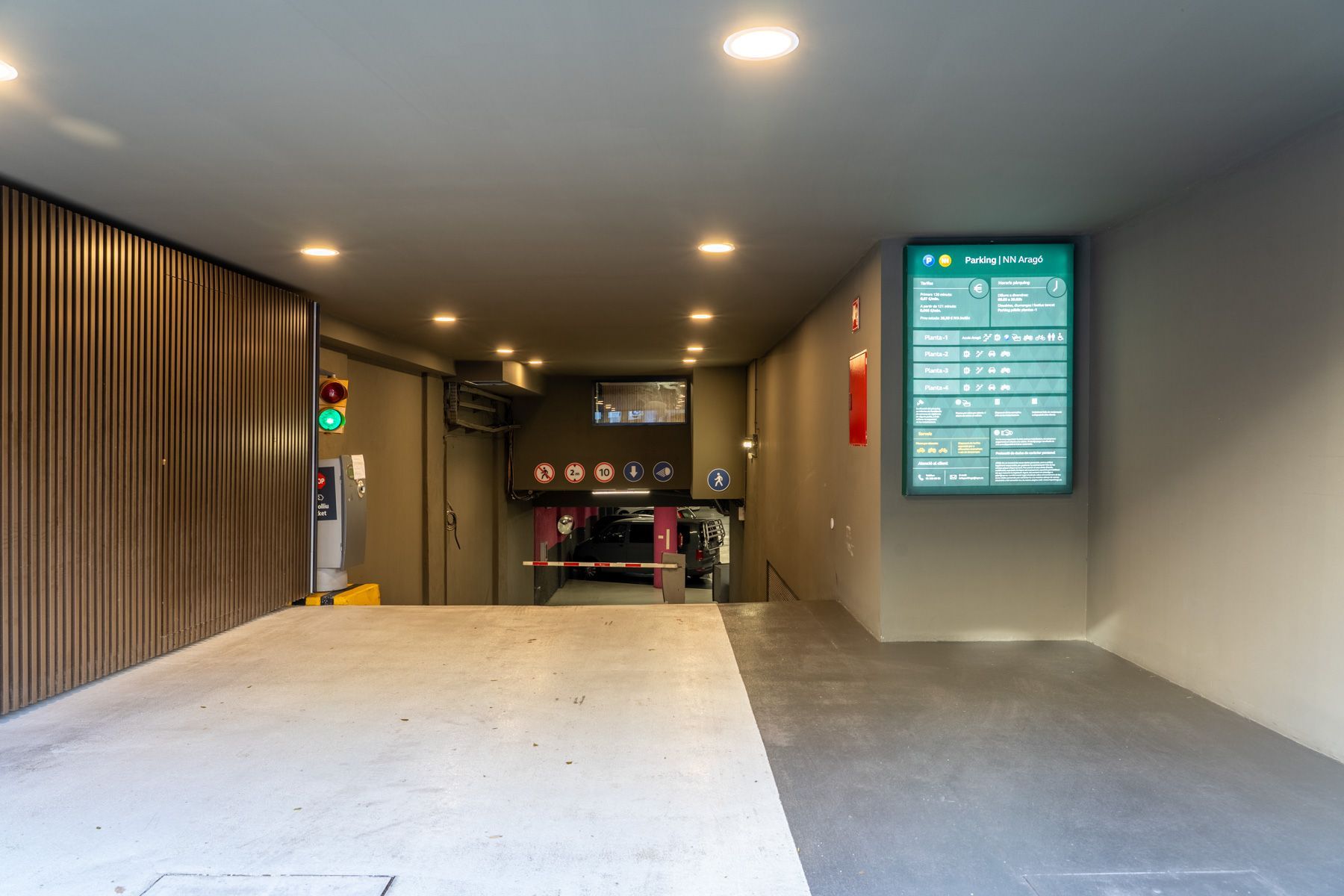 Garaje de alquiler en  Barcelona Capital