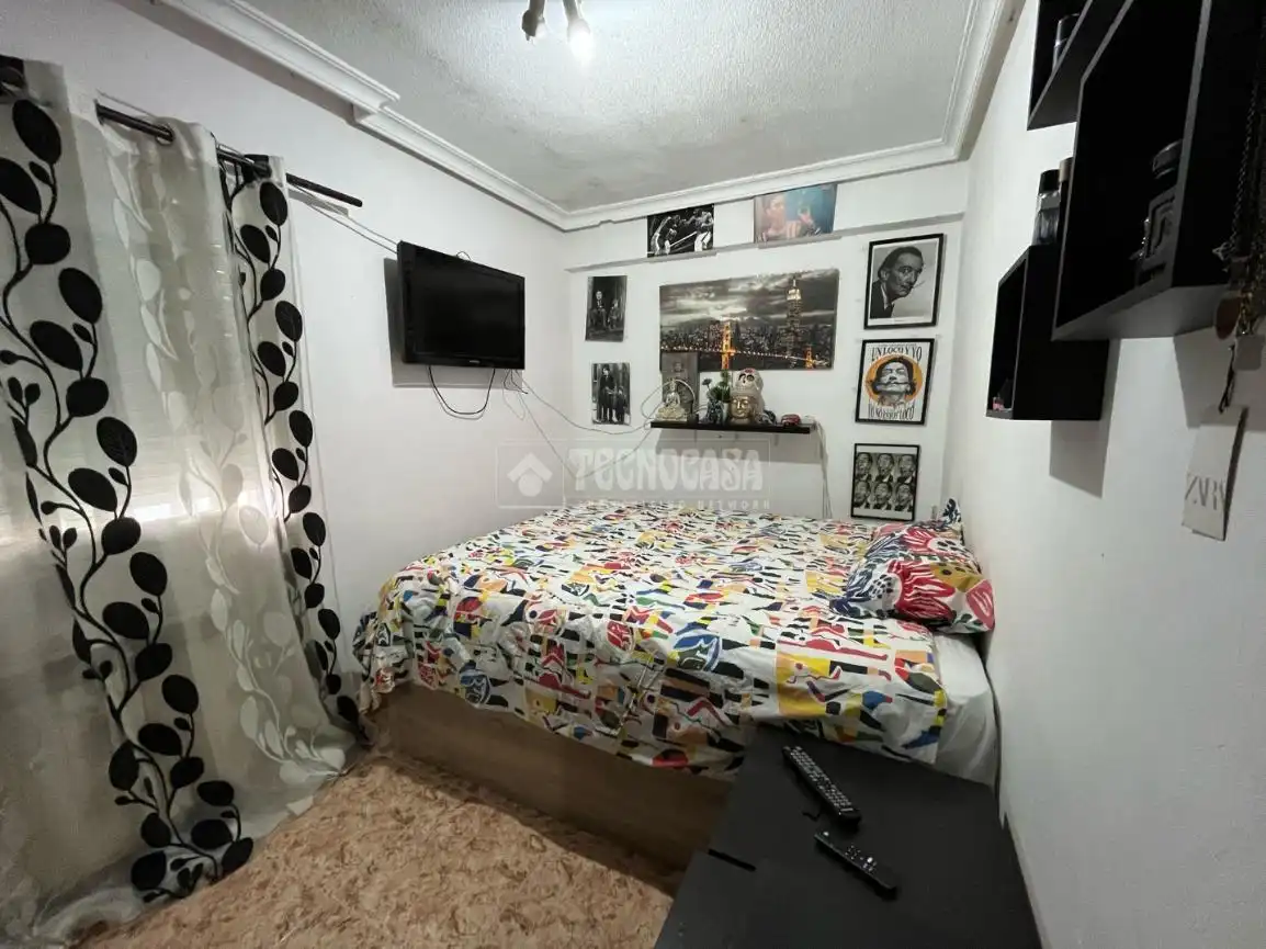 Habitación de Piso en venta en Alcalá de Henares con Calefacción y Balcón