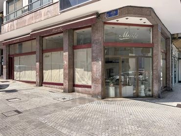 Local comercial en venda a Calle BITERI