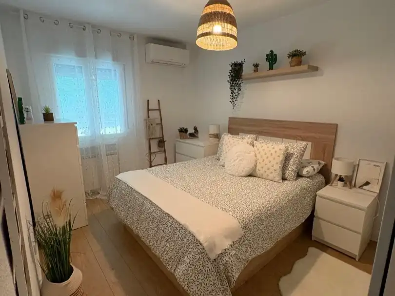 Habitación de Piso en venta en Móstoles con Aire acondicionado, Terraza y Balcón
