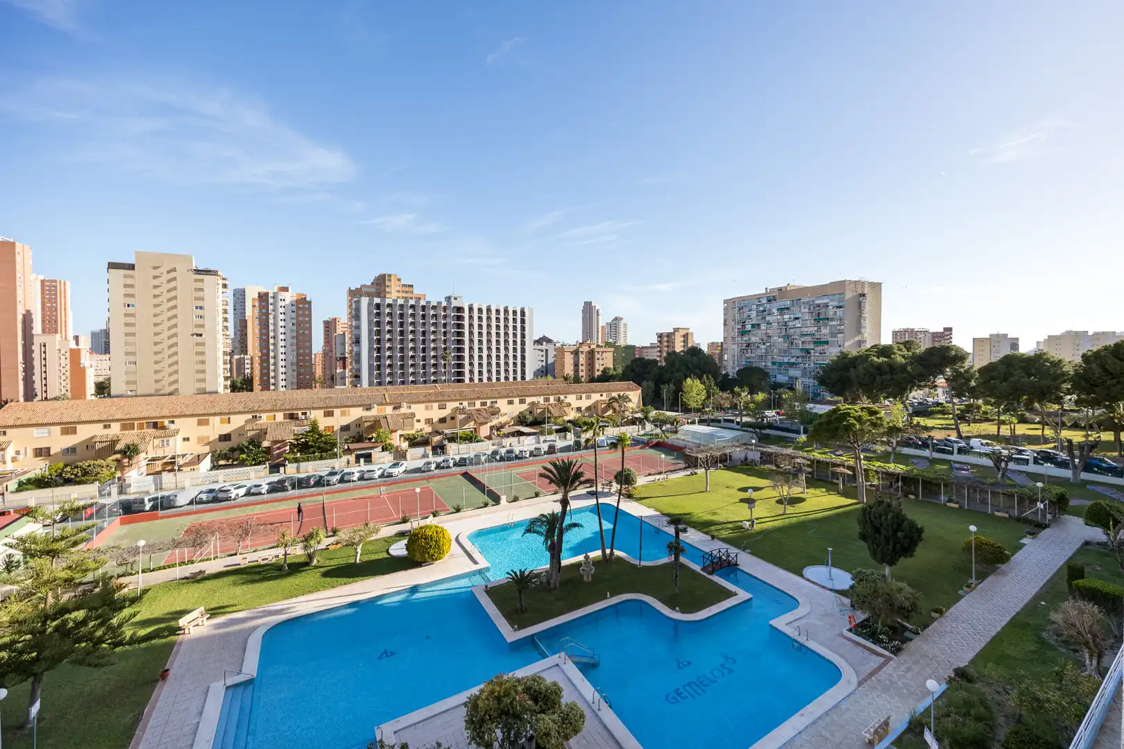 Swimming pool of Apartments for sale in Benidorm  with Swimming Pool and Community pool
