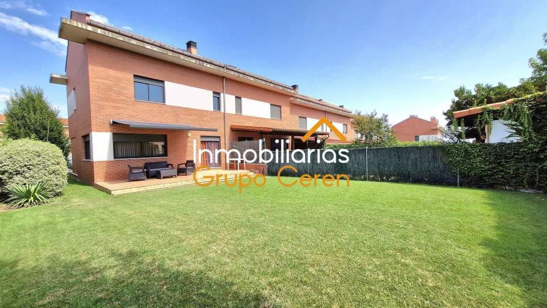 Single-family semi-detached for sale in Cirueña
