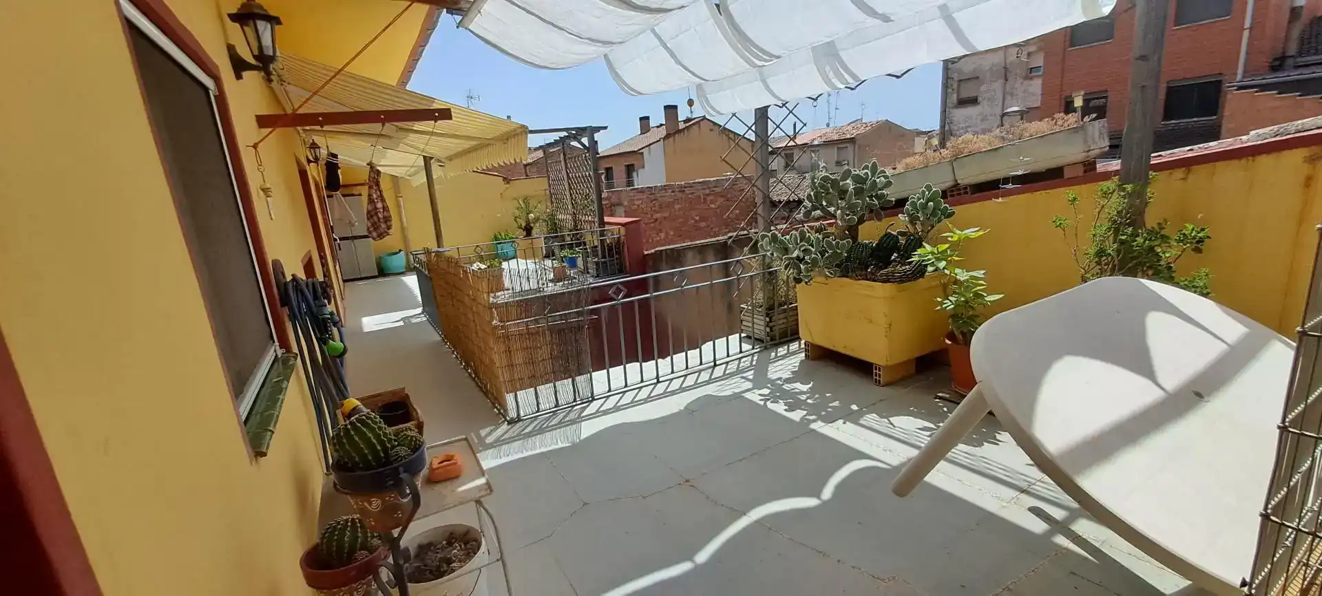 Terrassa de Casa adosada en venda en Lodosa amb Traster, Moblat i Balcó