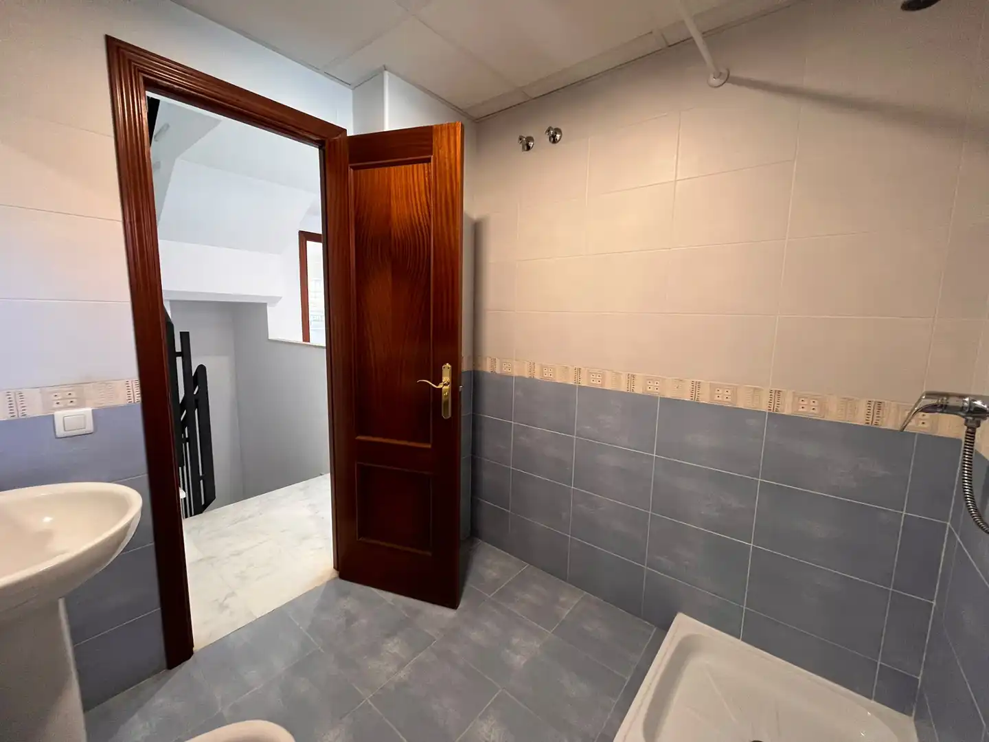 Casa aparellada amb piscina en venda a Colegio Europa, imagen 10