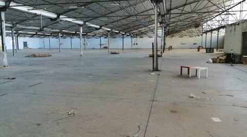 Foto 2 von Fabrikhallen zur Miete in Peña de las Águilas, Elche / Elx