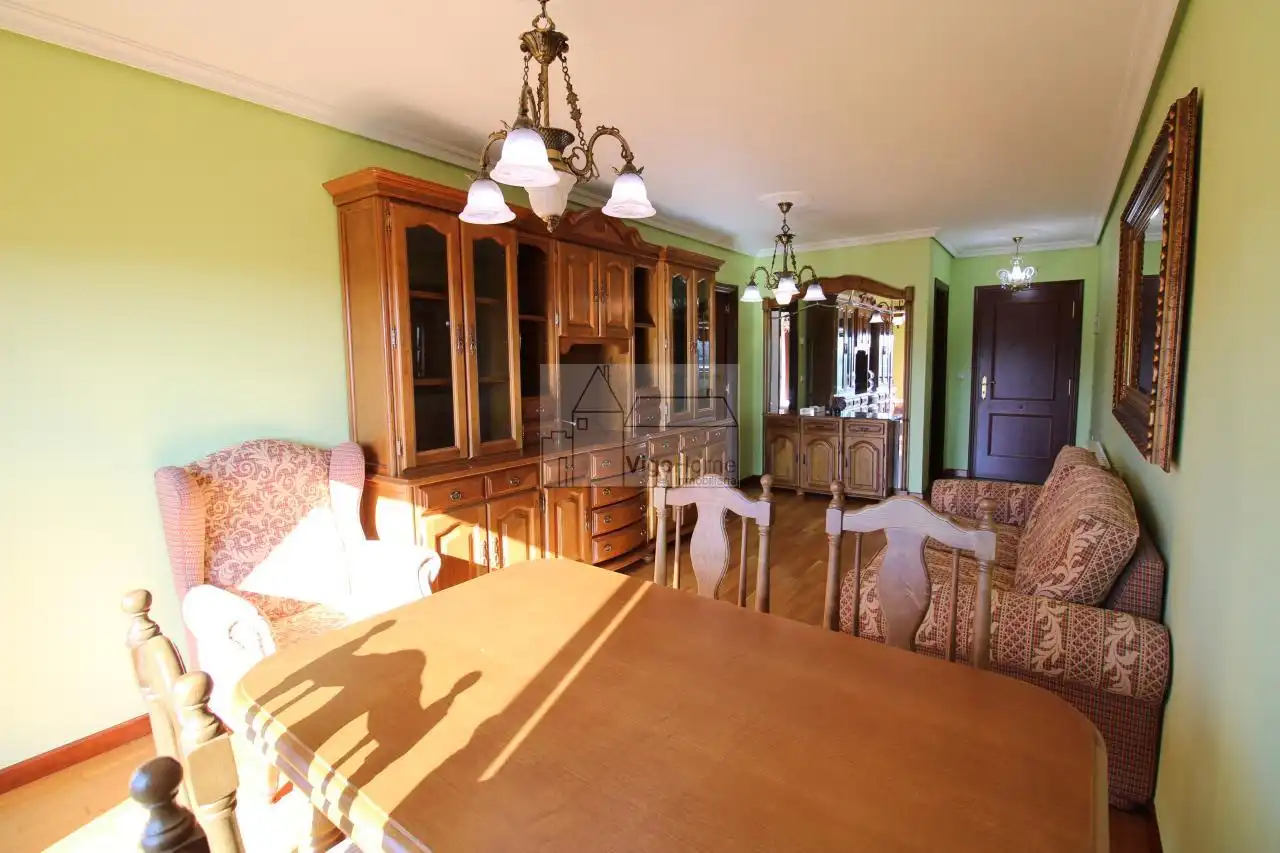 Dining room of Flat for rent in Vigo   with Heating, Storage room and Furnished