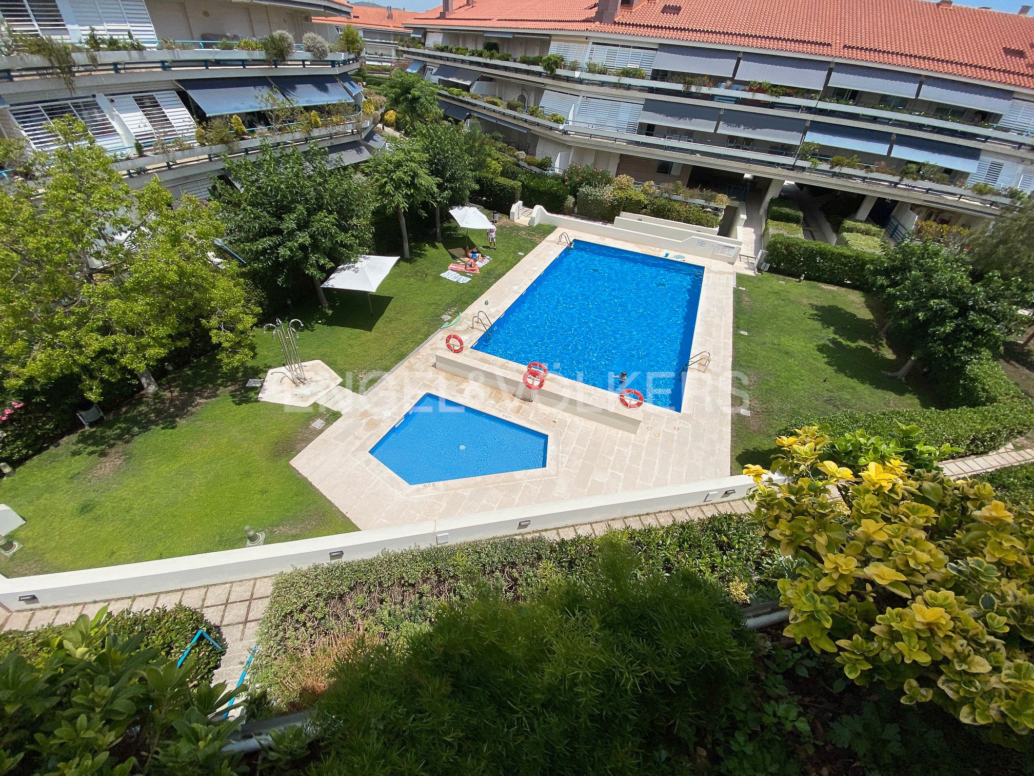 Piscina de Àtic de lloguer en Sitges amb Aire condicionat, Calefacció i Terrassa