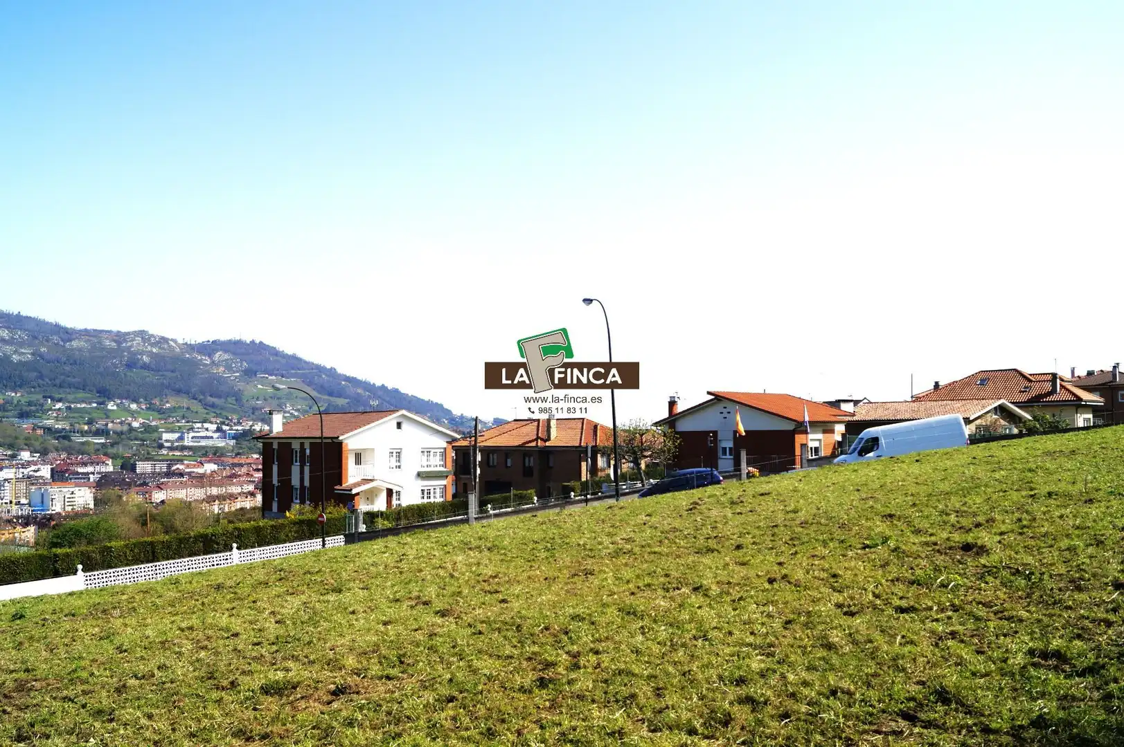 Vista exterior de Residencial en venta en Oviedo 