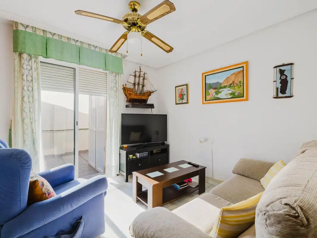 Sala de estar de Ático en venta en Málaga con Aire acondicionado, Calefacción y Jardín privado