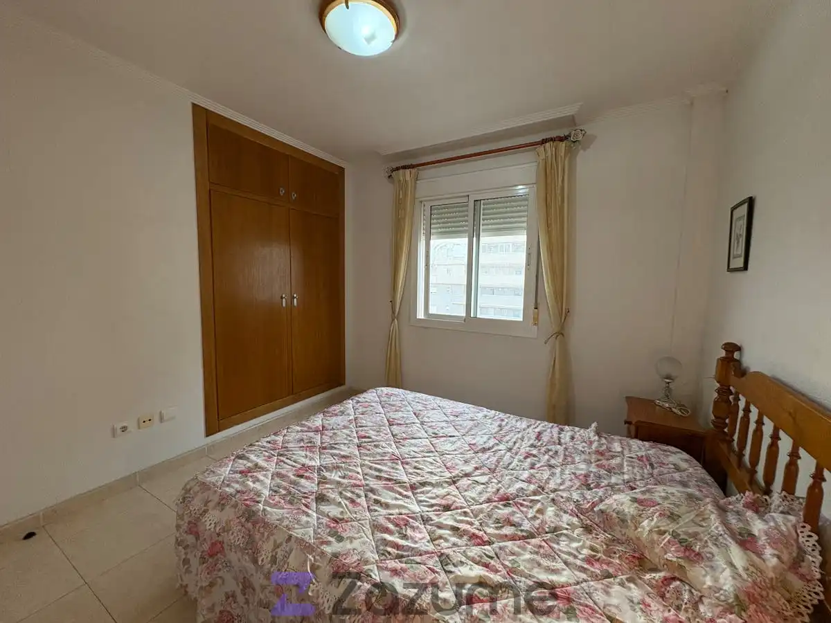 Habitación de Piso de alquiler en Torrevieja con Aire acondicionado, Calefacción y Terraza