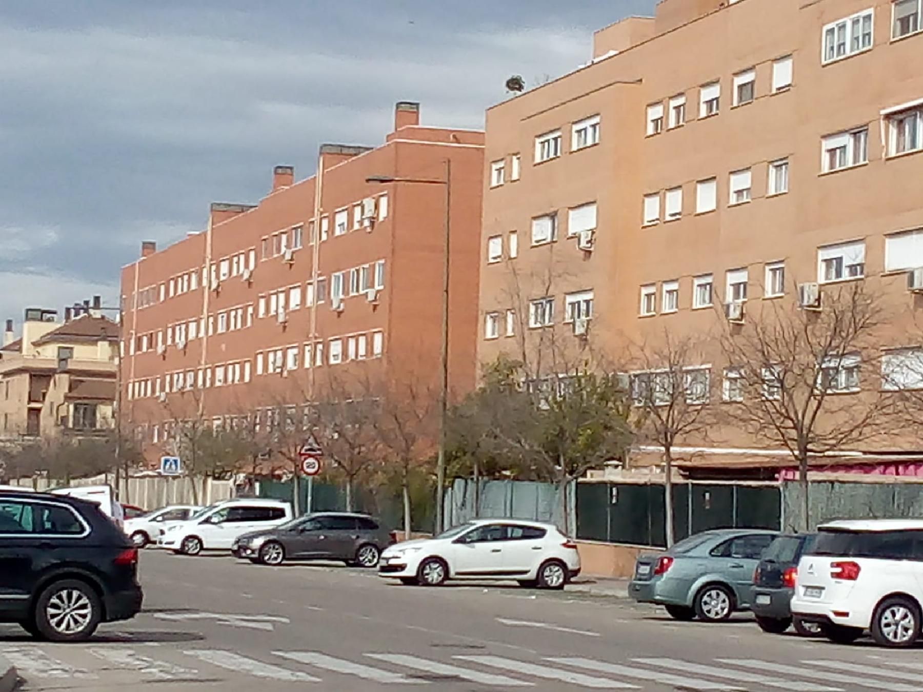 Vista exterior de Garatge en venda en Parla