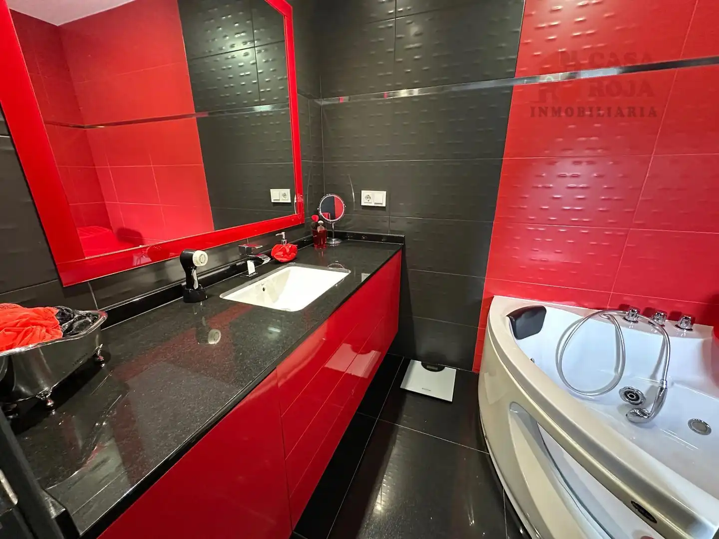 Baño de Casa o chalet en venta en Cangas  con Calefacción, Trastero y Horno