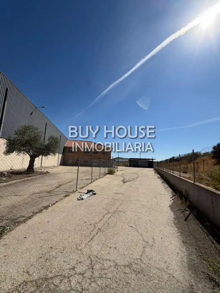 Industrial buildings for rent in Yeles, Toledo