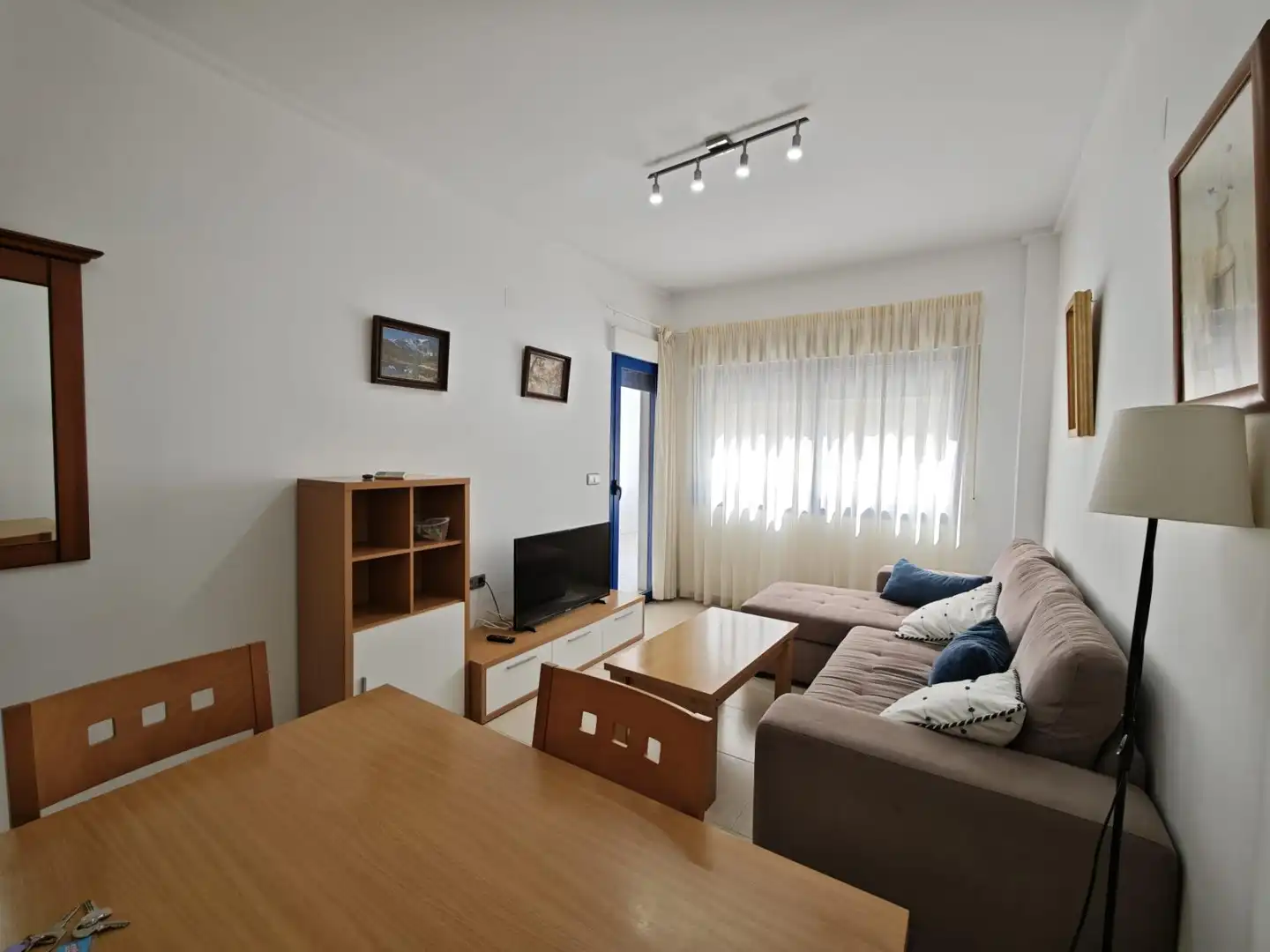 Apartament de lloguer a Glorieta del Reino Unido, Palmeral