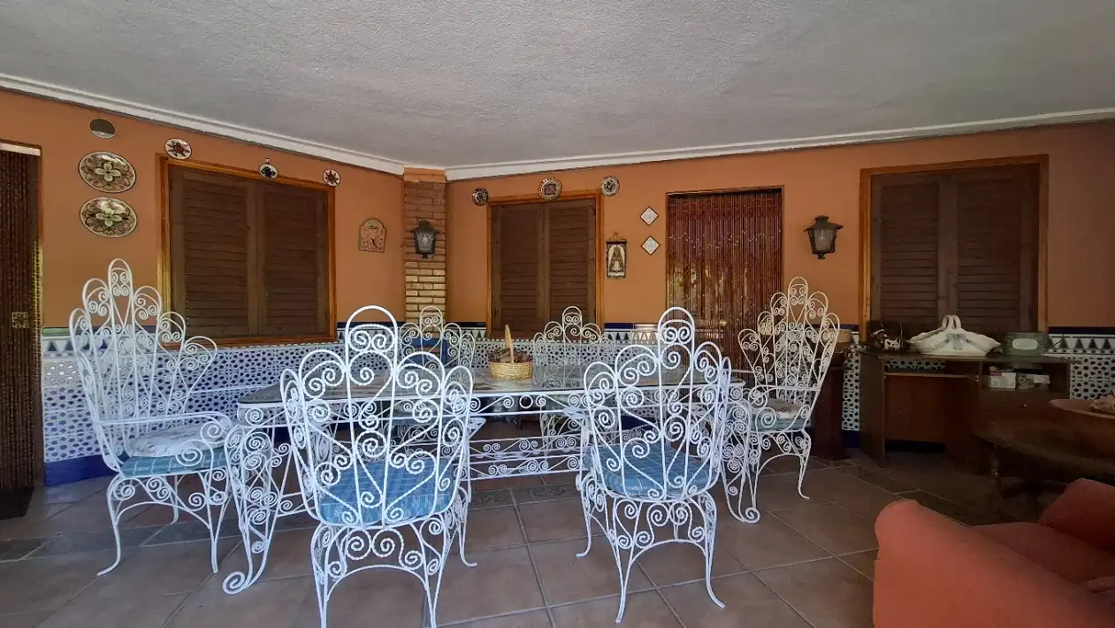 Chalet con piscina en venta en Las Corralitas, imagen 2