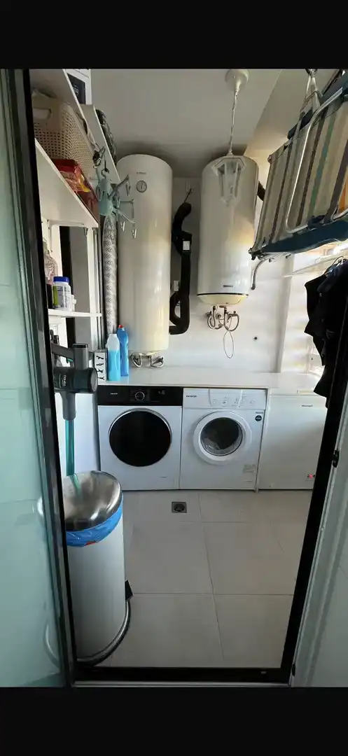 Cuina de Pis en venda en  Sevilla Capital amb Aire condicionat i Piscina