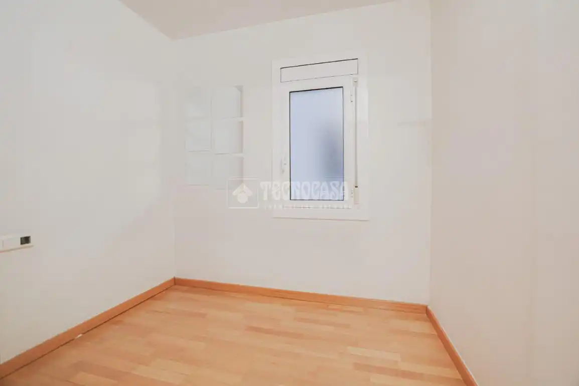 Habitación de Piso en venta en Barcelona con Aire acondicionado, Parquet y Balcón