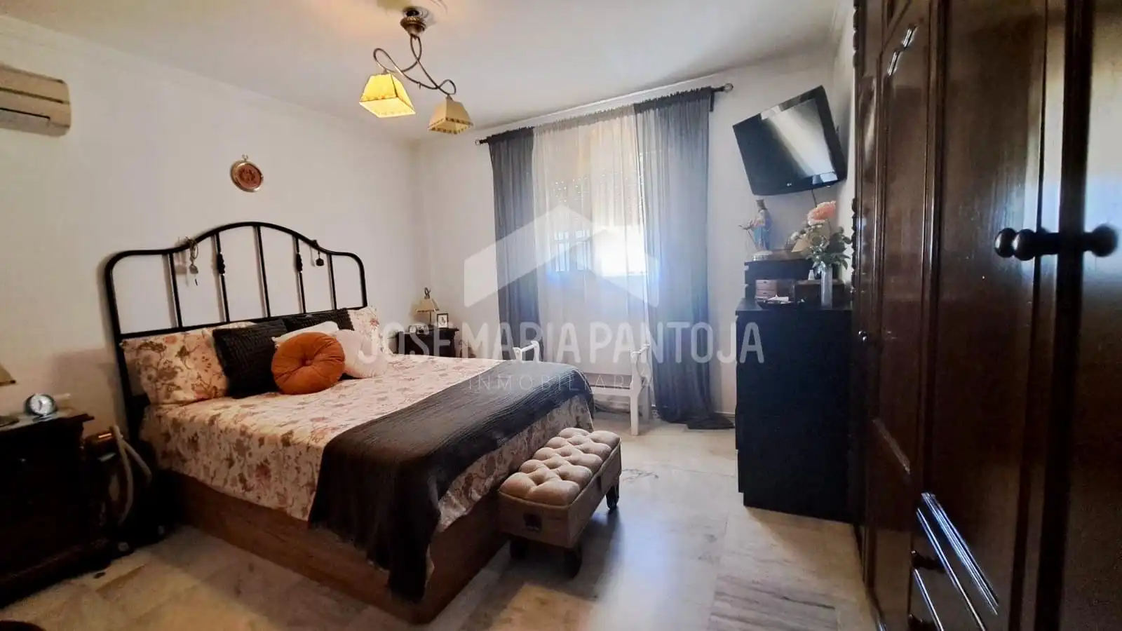 Bedroom of Houses for sale in Jerez de la Frontera  with Air Conditioner, Heating and Private garden