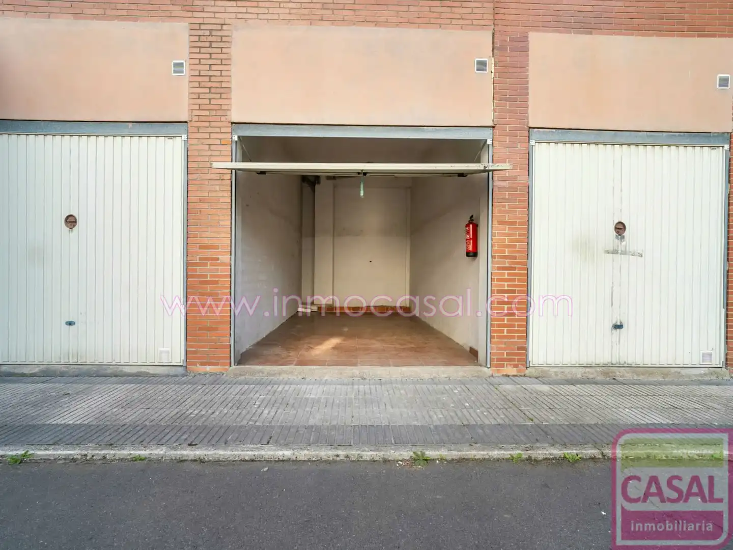 Parking de Piso en venta en Castrillón con Calefacción, Terraza y Amueblado