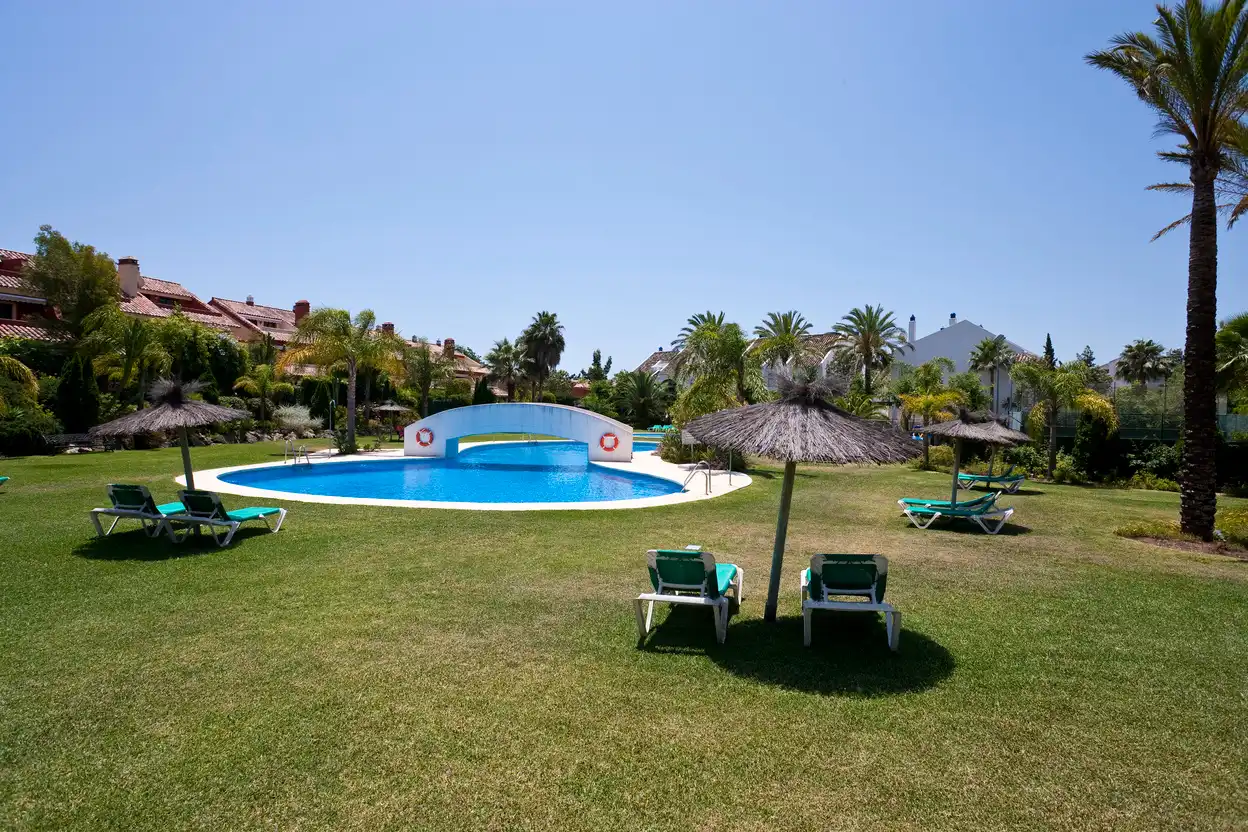 Swimming pool of Houses for rent in Marbella  with Furnished and Pets allowed