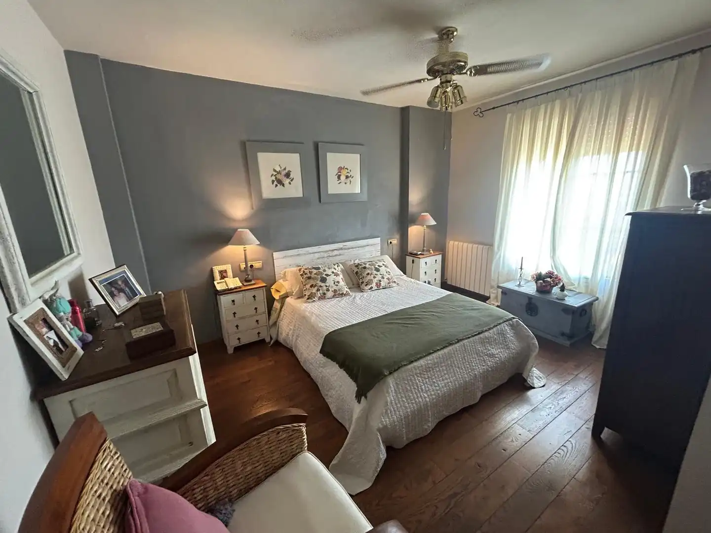 Habitación de Casa adosada en venta en Antequera con Aire acondicionado, Calefacción y Jardín privado