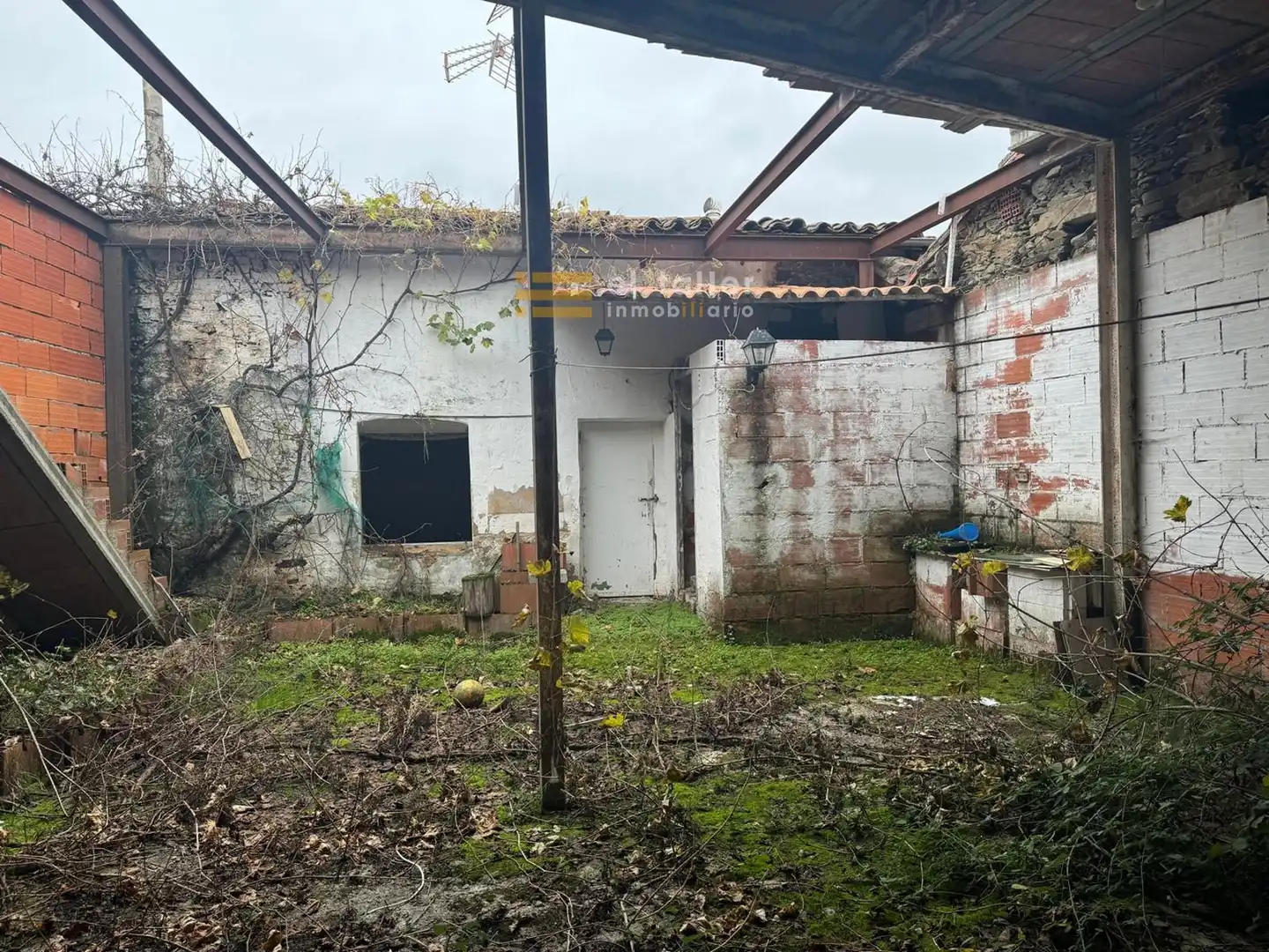 Detached homes for sale in Casafranca