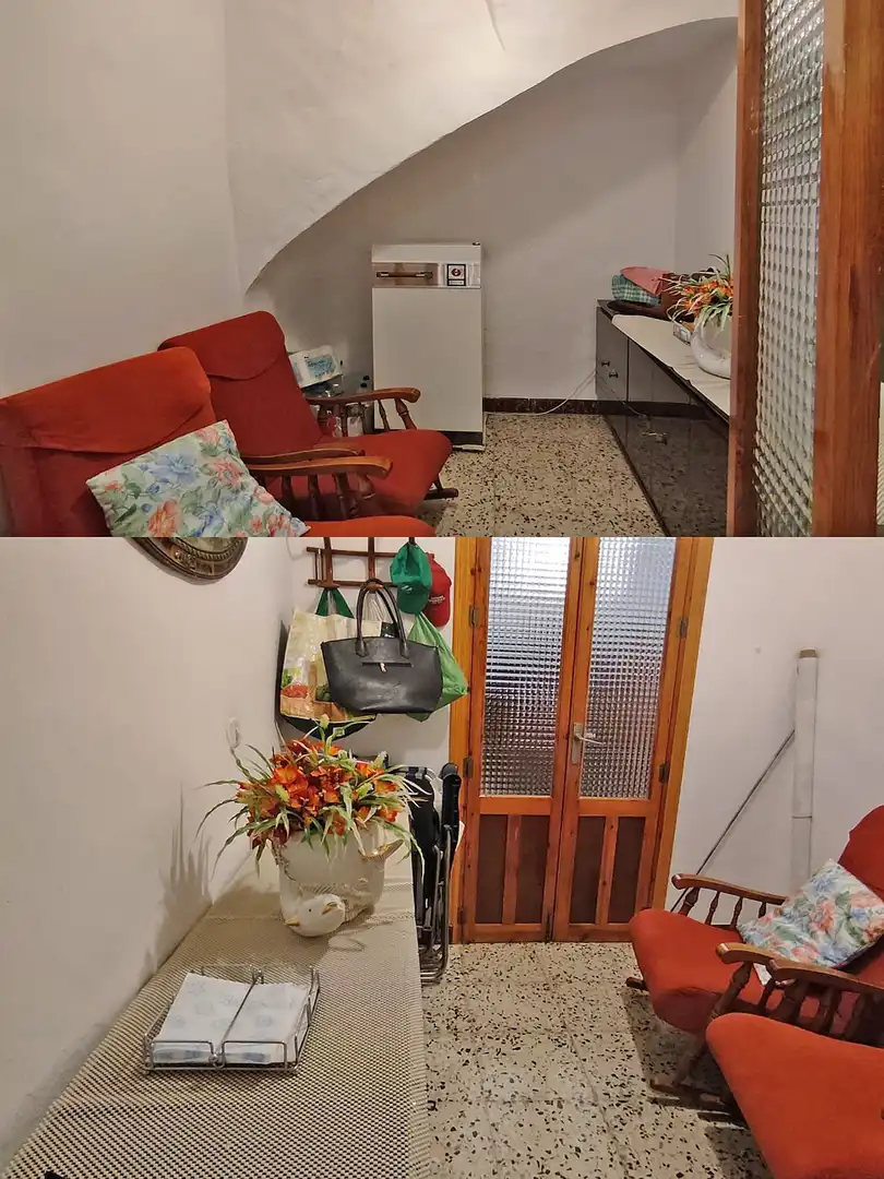 Detached homes for sale in Cuevas Bajas  with Air Conditioner, Terrace and Furnished