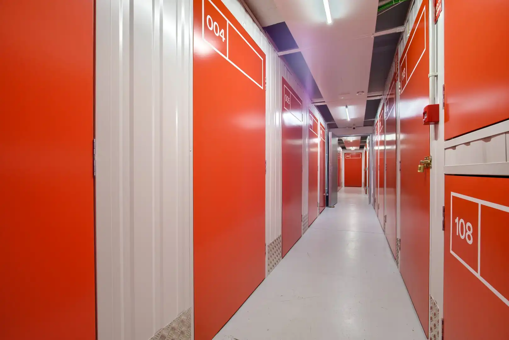 Storage room for rent in Madrid  with Alarm