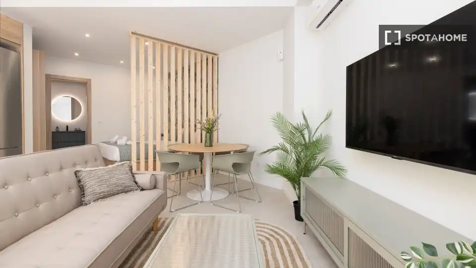 Room in Nou Moles