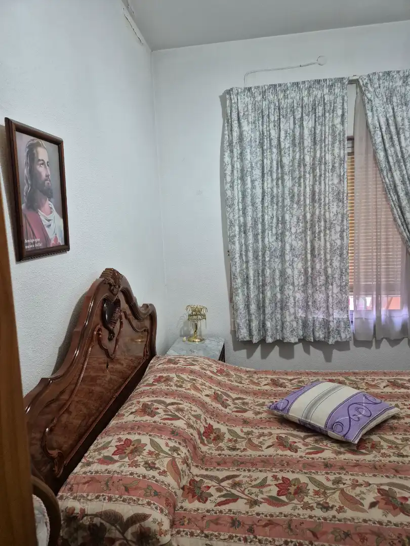 Habitación de Piso en venta en Jaén con Trastero, Amueblado y Balcón