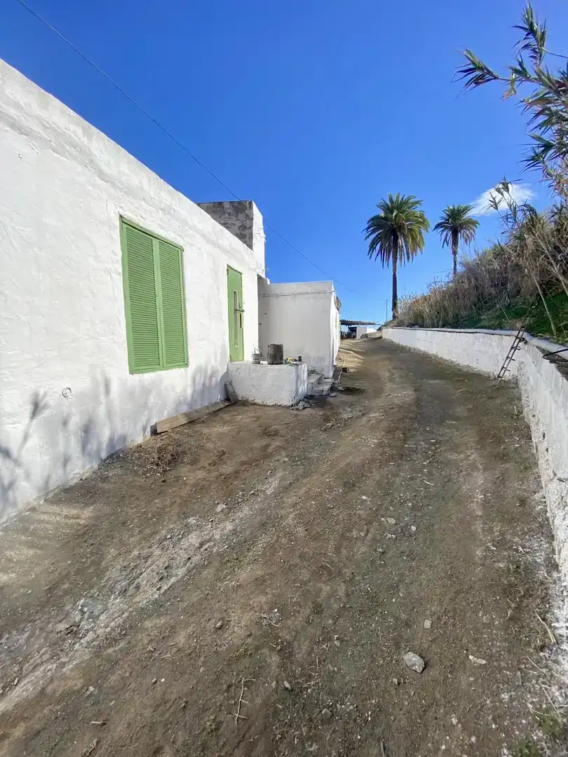 Vista exterior de Finca rústica en venta en Telde con Jardín privado, Trastero y Amueblado