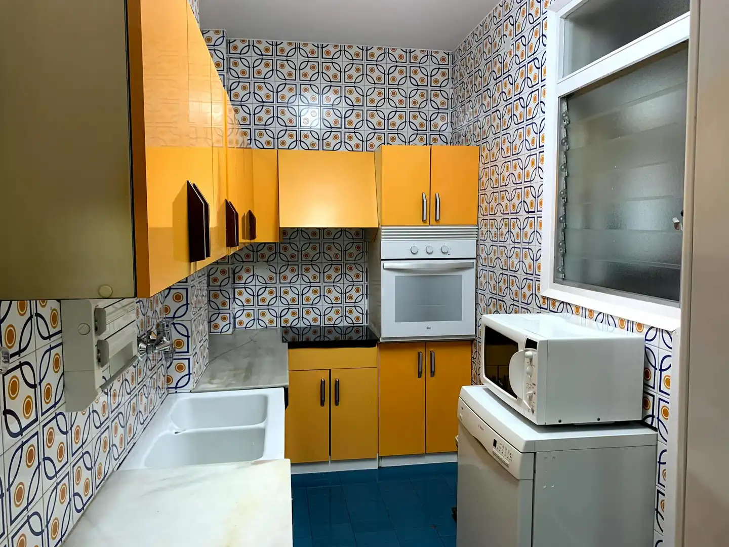 Cocina de Piso para compartir en Barcelona con Aire acondicionado, Calefacción y Amueblado