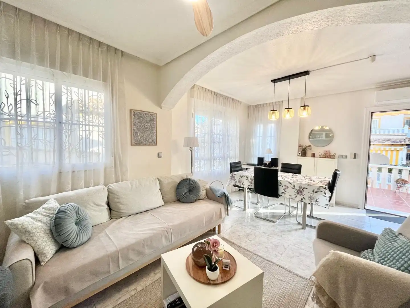 Living room of Houses for rent in Orihuela  with Air Conditioner, Heating and Terrace