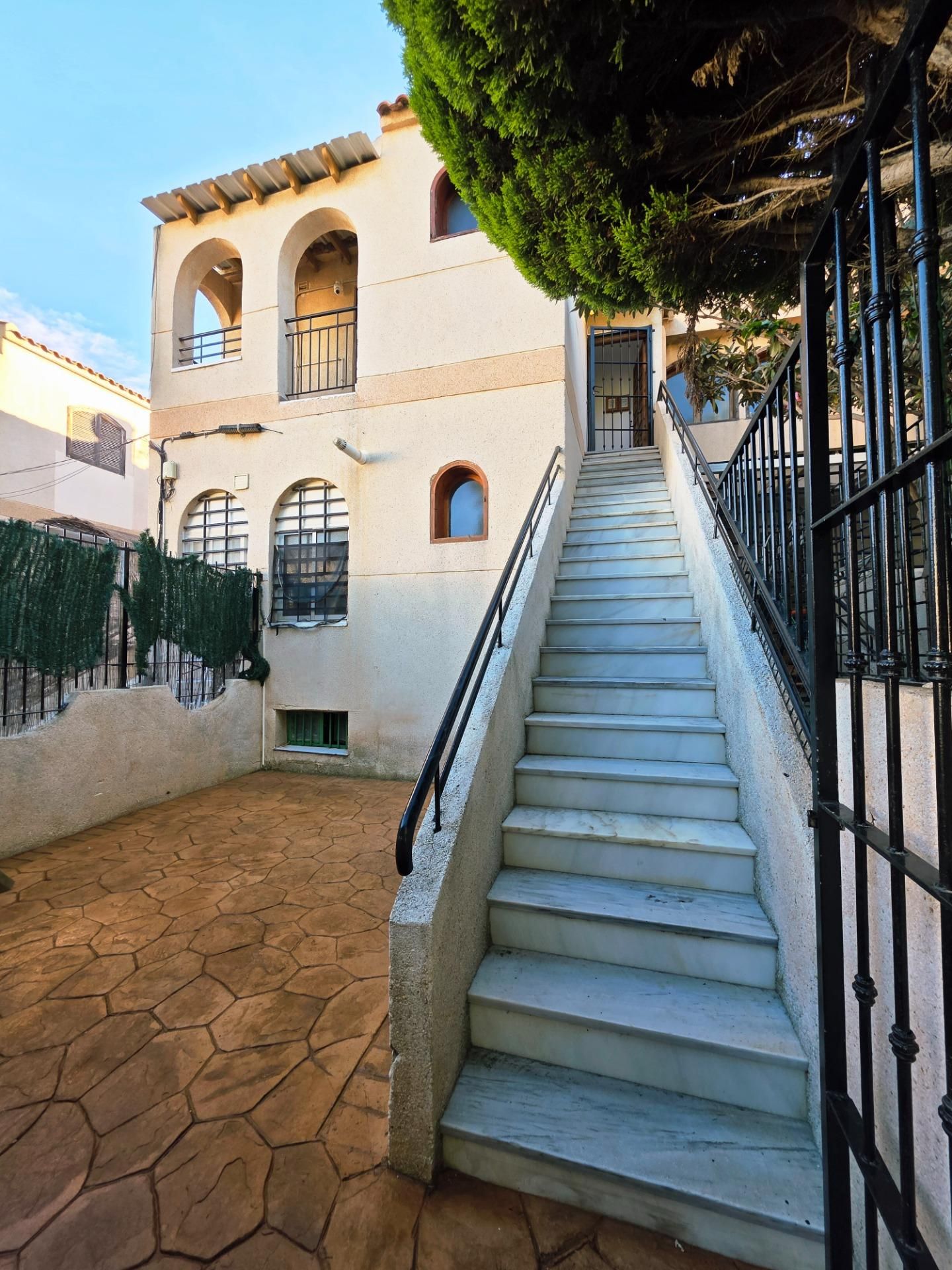 Vista exterior de Casa o xalet en venda en Mazarrón amb Jardí privat, Terrassa i Balcó