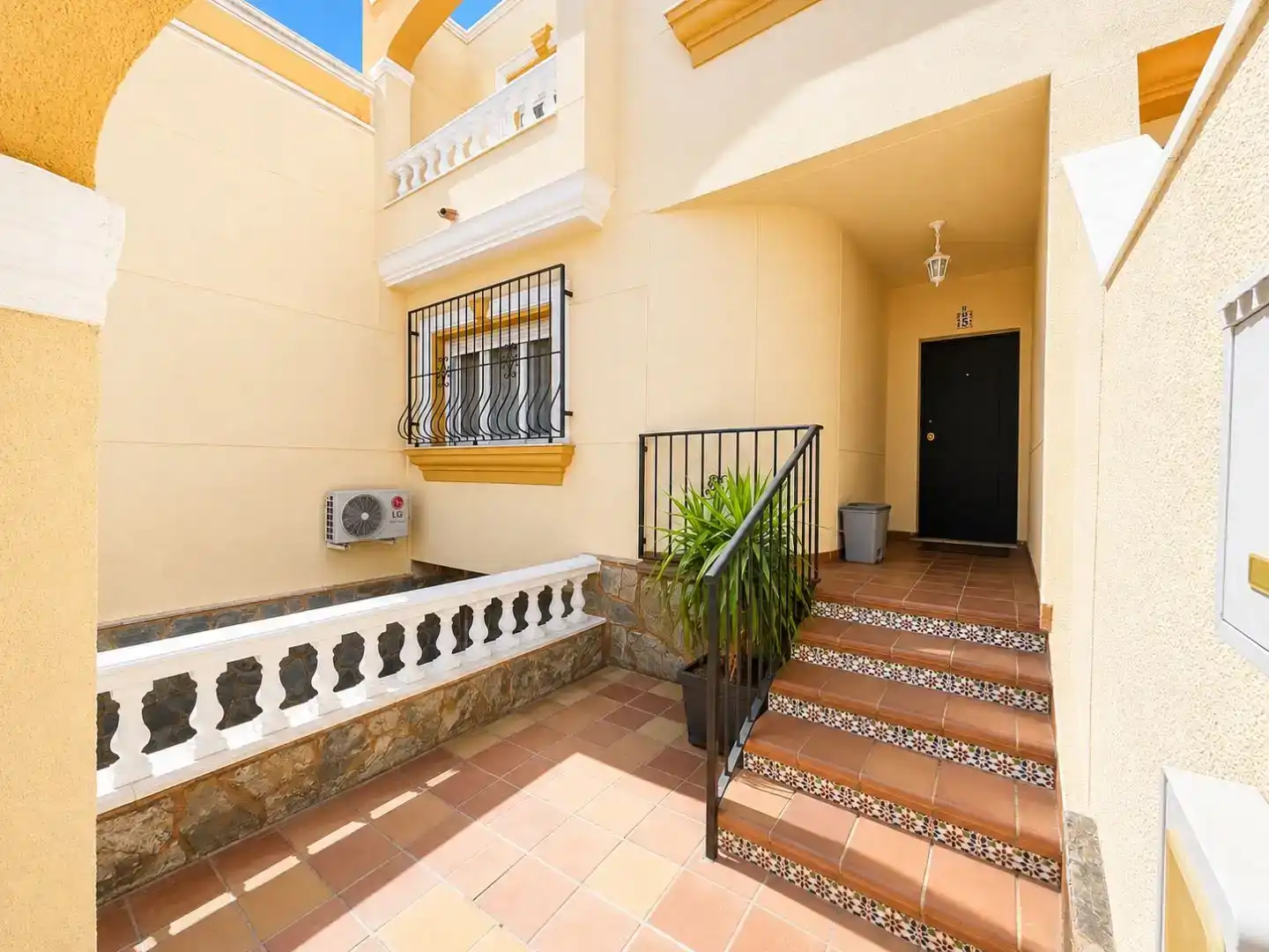 Casa adosada en venta en Benahadux, Almería