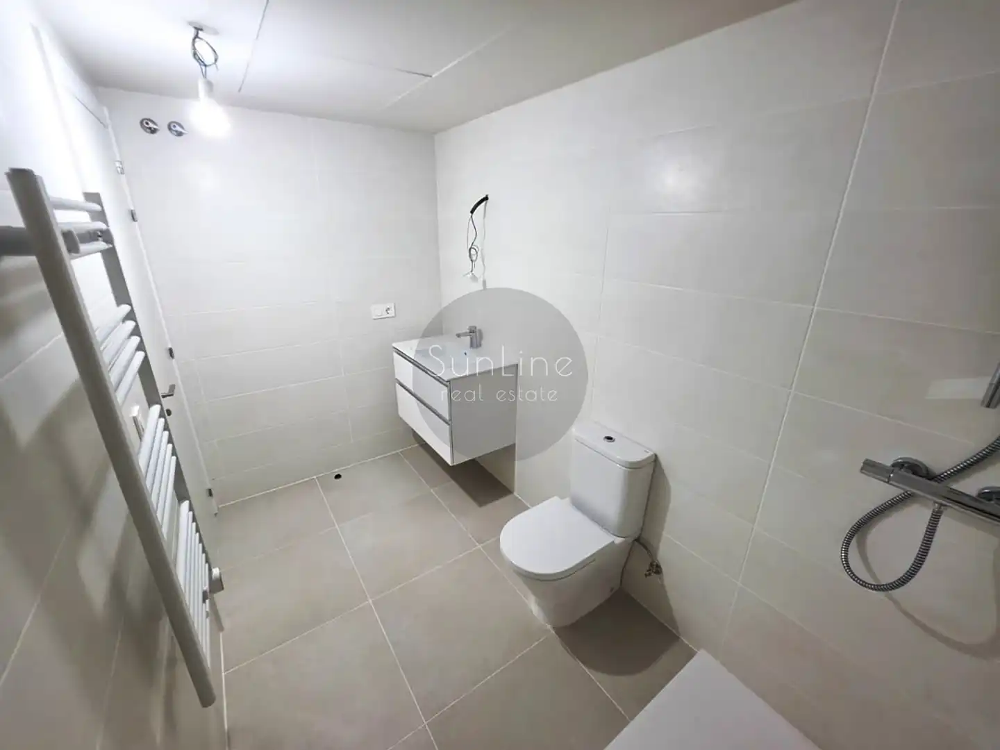 Appartamento con terrazza in affitto a Calle Doctor Domagk, imagen 10