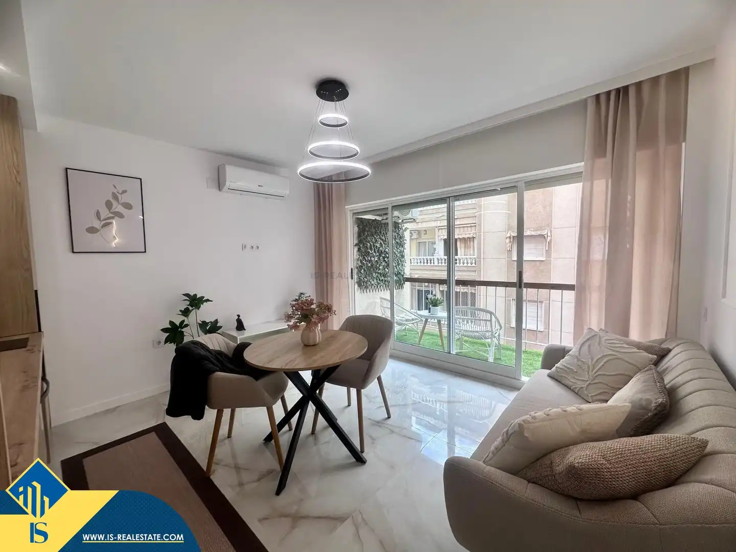 Flat with pool for sale in Playa del Cura, imagen 2