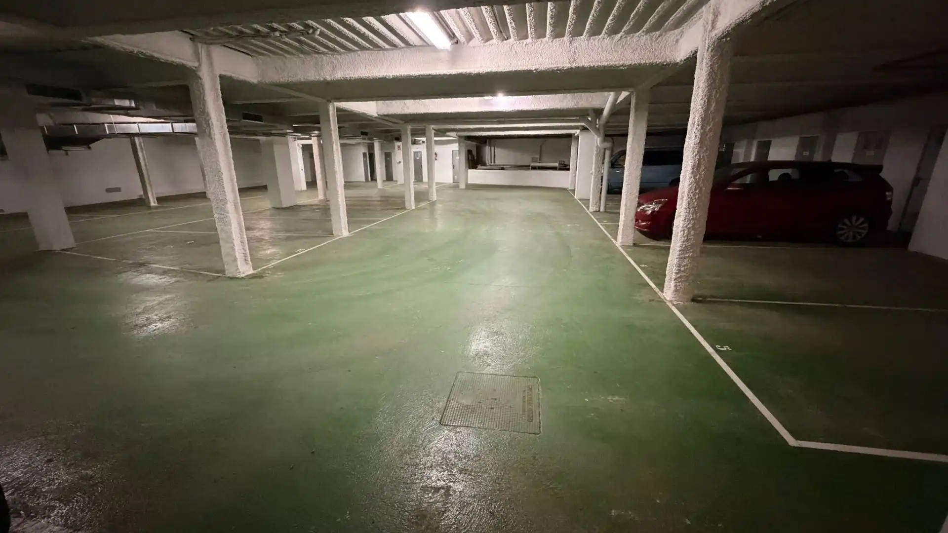 Parking of Buildings for sale in Alp