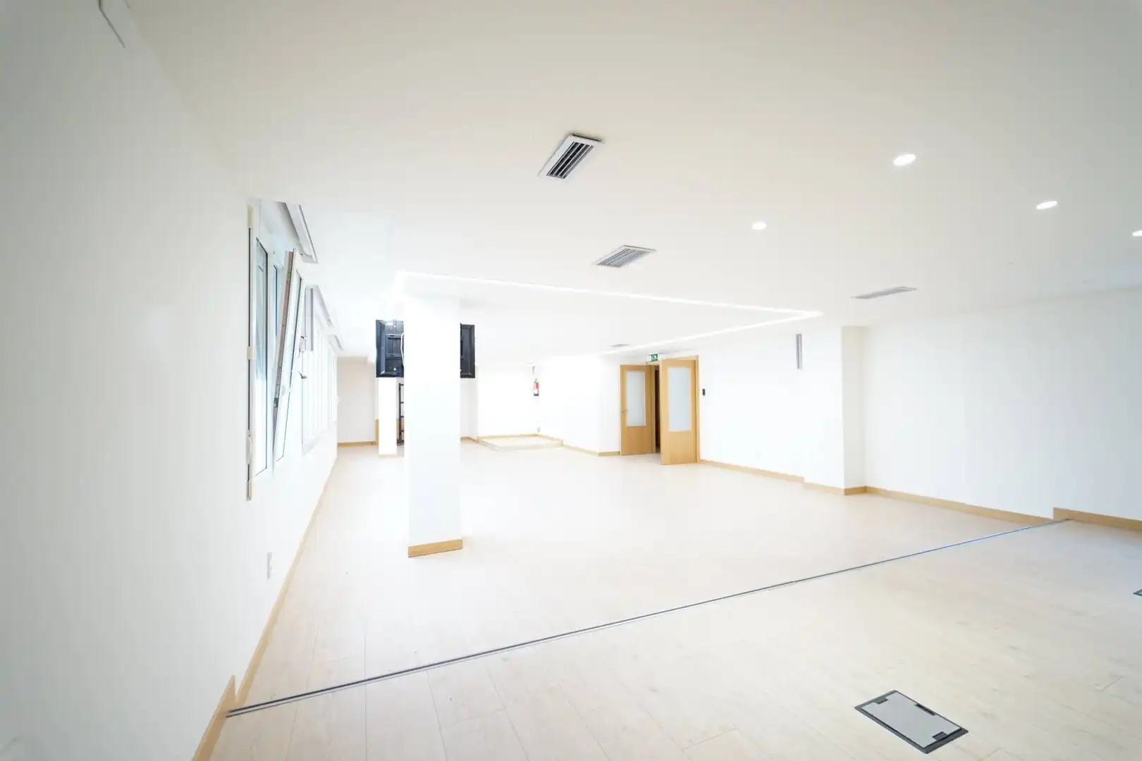 Oficina en venta en Santander con Aire acondicionado, Calefacción y Trastero