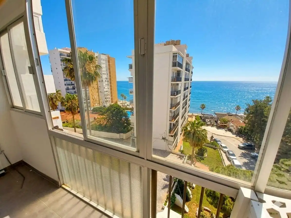 Apartamento con terraza en venta en Calle ALHAMAR, imagen 2