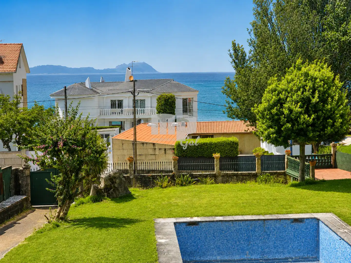 Swimming pool of Houses for sale in Vigo   with Heating, Private garden and Terrace