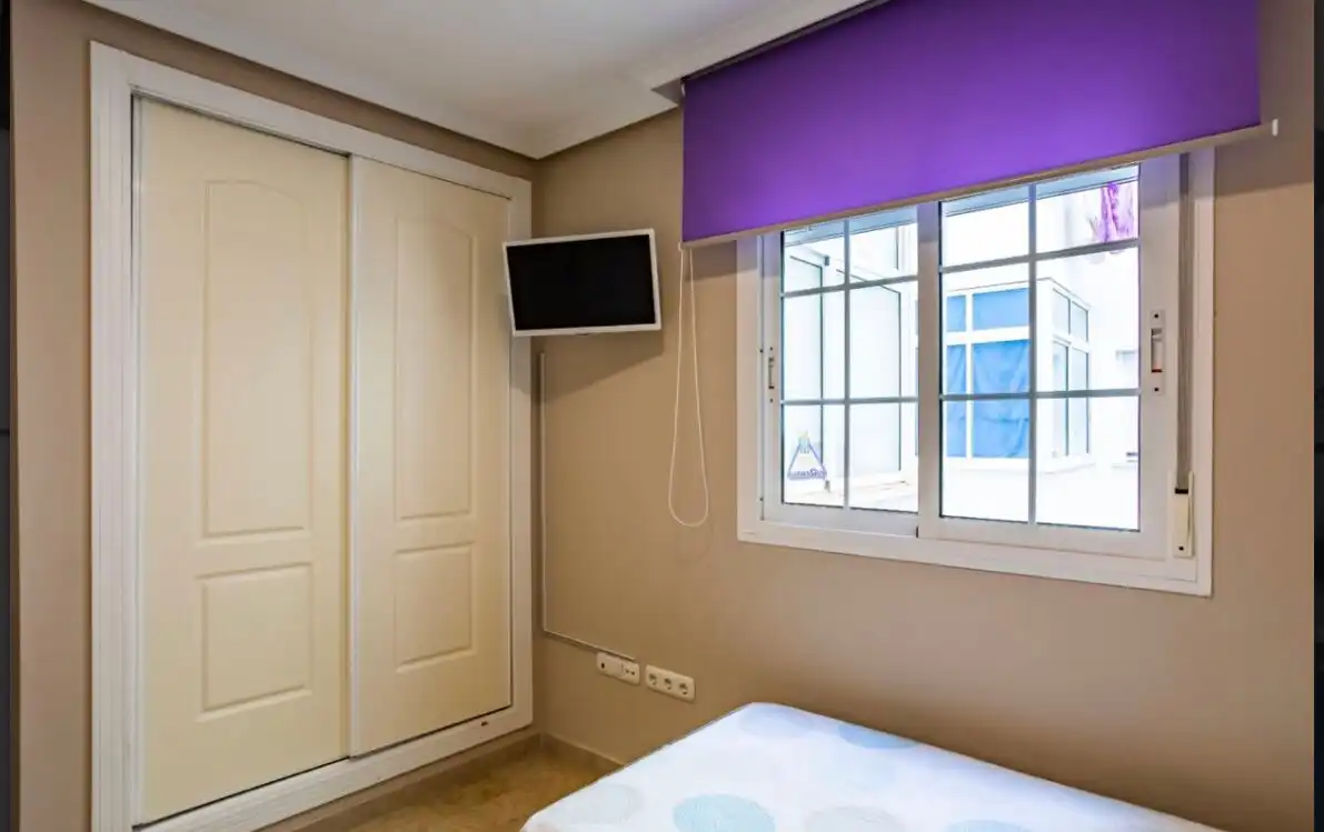 Habitación de Piso de alquiler en Roquetas de Mar con Aire acondicionado, Calefacción y Terraza