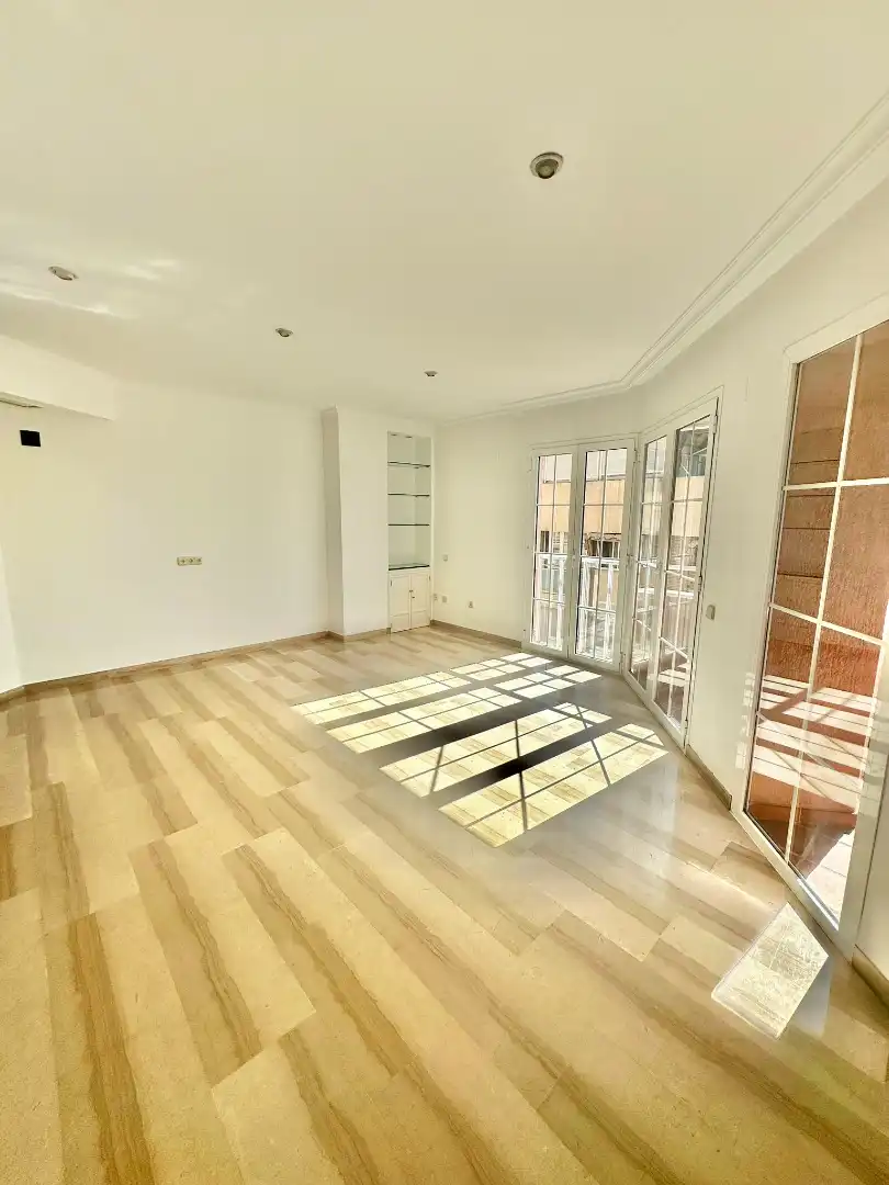 Sala de estar de Piso de alquiler en Granada con Aire acondicionado, Calefacción y Parquet