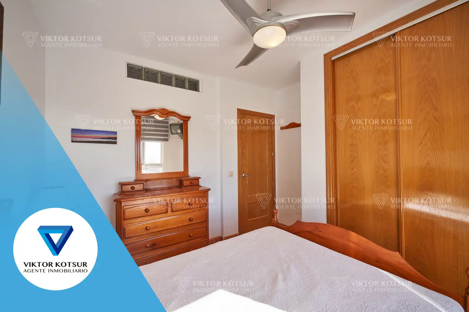 Bedroom of Apartments for sale in Roquetas de Mar  with Air Conditioner, Alarm and Community pool