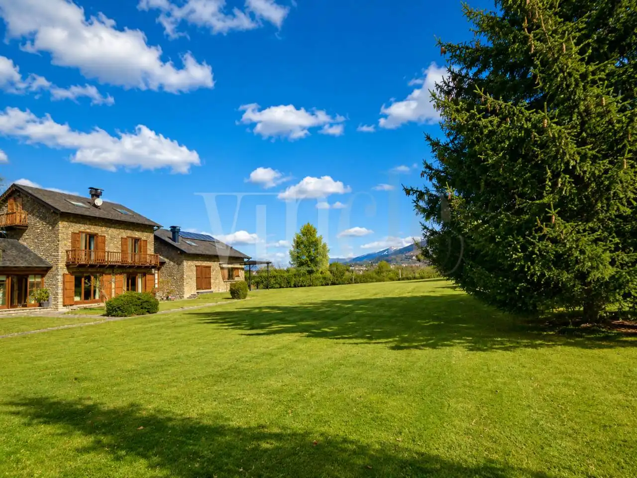 Einfamilien-Reihenhaus zum Verkauf in Puigcerdà mit Heizung, Parkett und Terrasse
