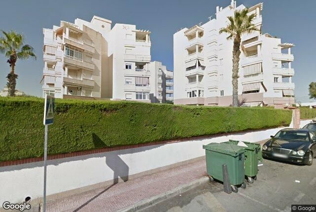 Vista exterior de Pis en venda en Torrevieja amb Piscina i Balcó