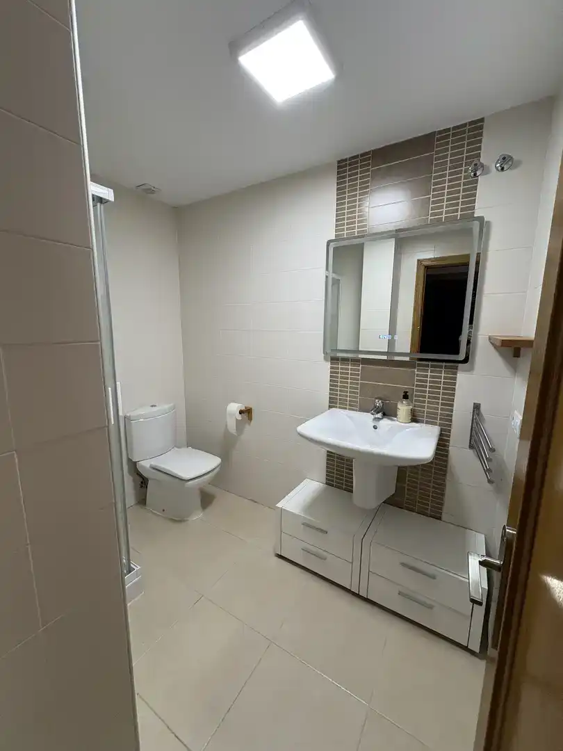 Badezimmer von Wohnung zur Miete in Carboneras mit Klimaanlage, Schwimmbad und Möbliert