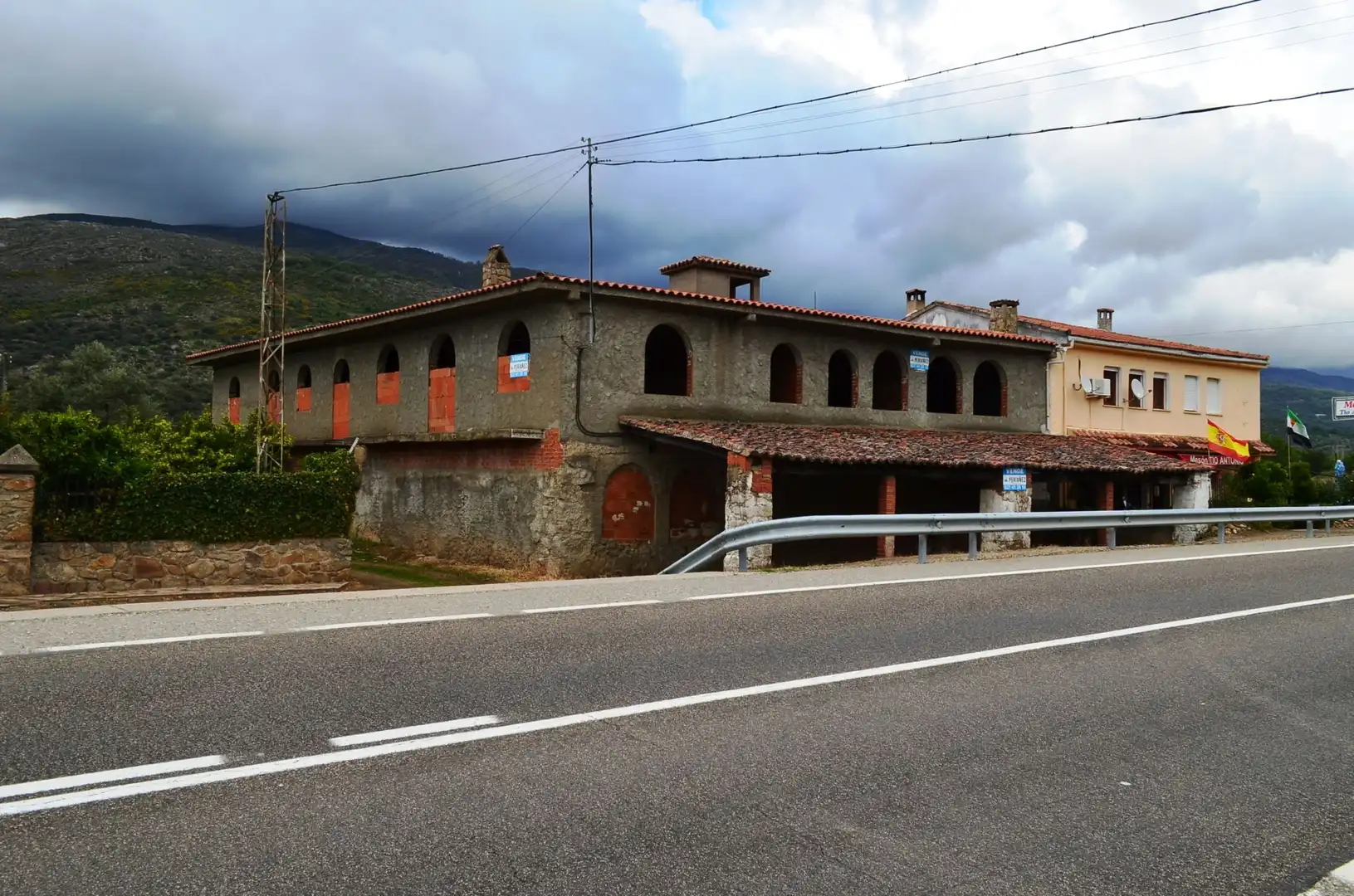Nau industrial en venda a Casas del Castañar, imagen 2