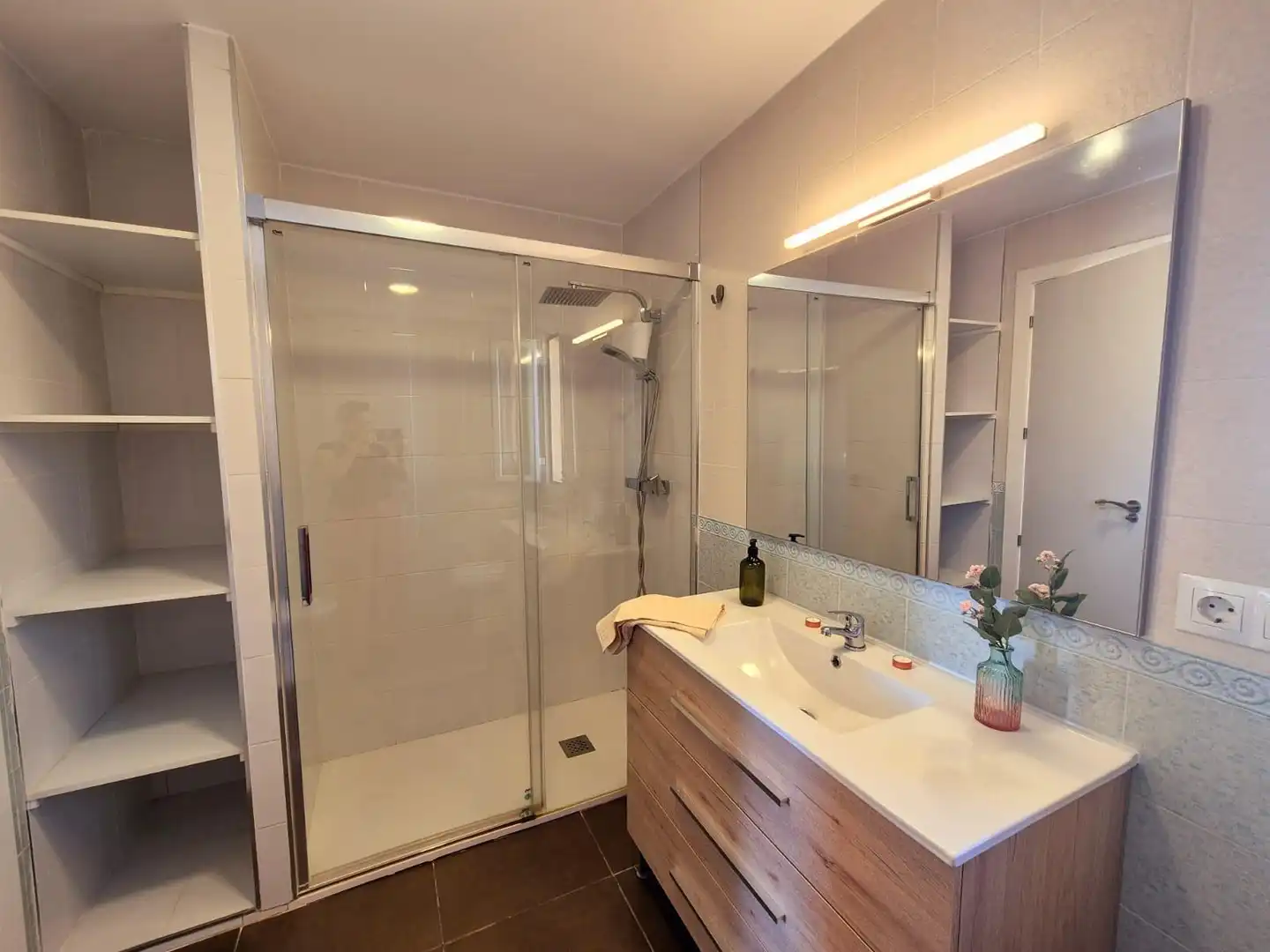 Baño de Casa adosada en venta en Algeciras con Terraza y Balcón